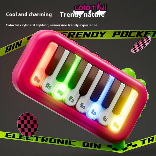 Tiny Tunes Light-Up Piano